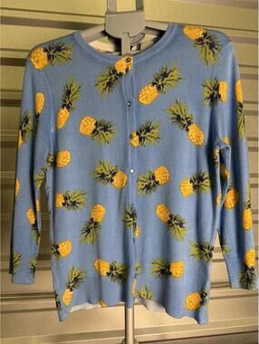 CHRISTOPHER & GAUGE L CARDIGAN SWEATER BLUE PINEAPPLE BUTTON FRONT LIGHT WT NWT